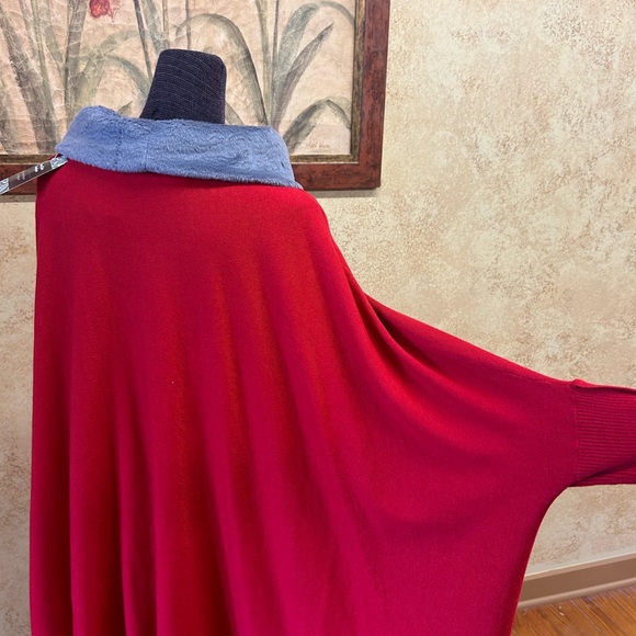 Light weight red NEW bat wing sweater top - Picture 5 of 5
